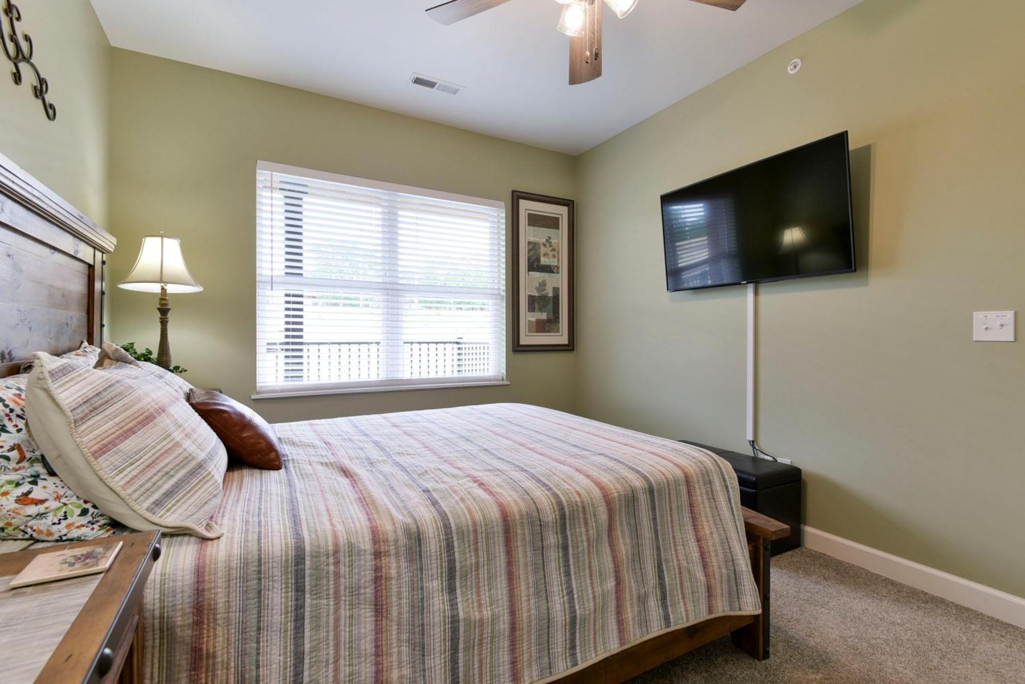 Luxury Condos At Thousand Hills - Heart Of Branson - Beautifully Remodeled - Spacious And Affordable Ruang foto